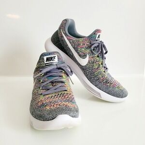 Nike LunarEpic Low Flyknit 2 Running Shoes women's sz 9 rainbow grey 863780-003